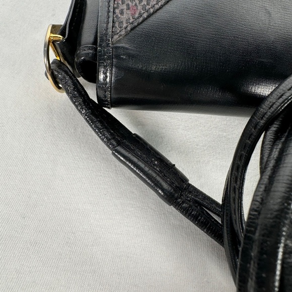 YSL Vintage Crossbody - Picture 16 of 16